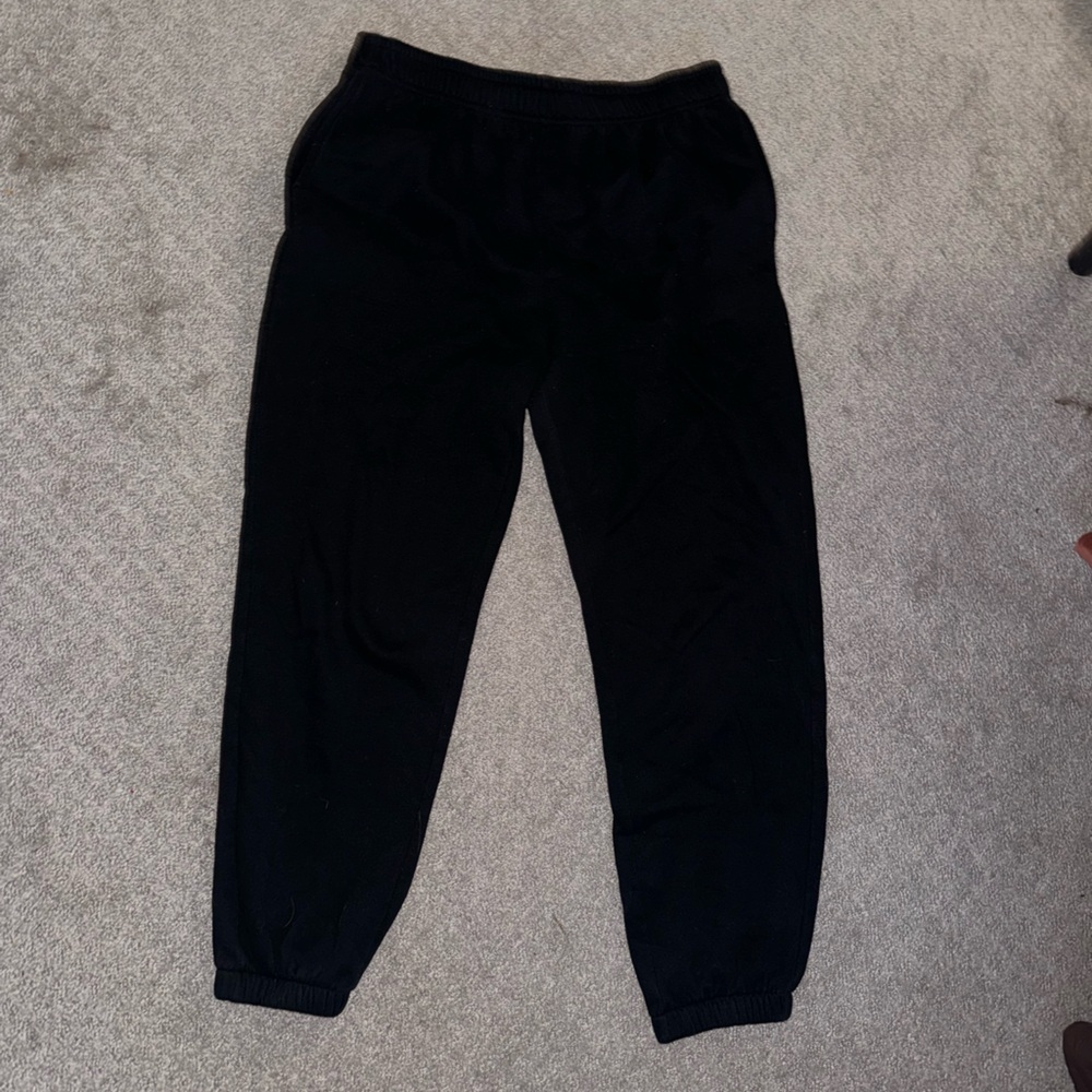 basic black amazon sweats